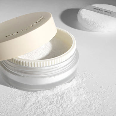 Матирующая рассыпчатая пудра Innisfree Pore Blur Powder в каталоге BeautyMuse